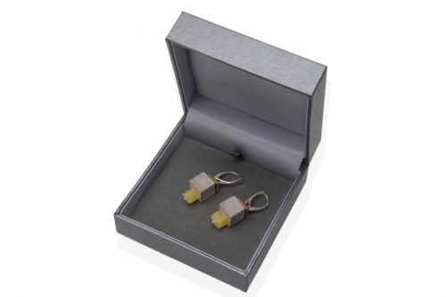 urban-nature-earrings-no3-amber-concrete