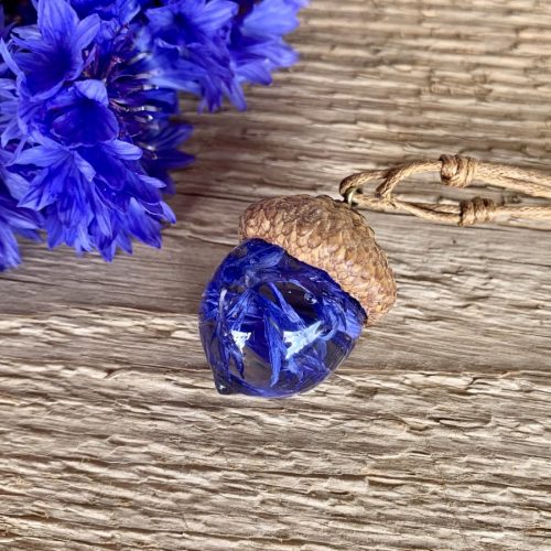 natural-acorn-necklace-with-cornflower-petals