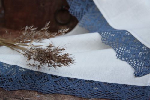 linen-white-blue