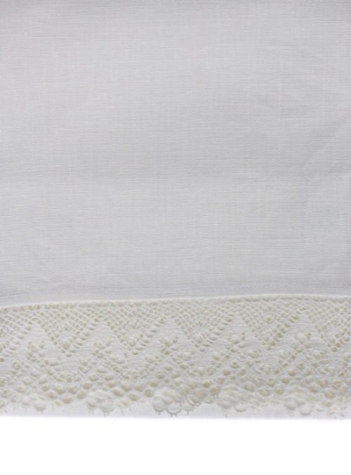 white_tablecloth_white_lace